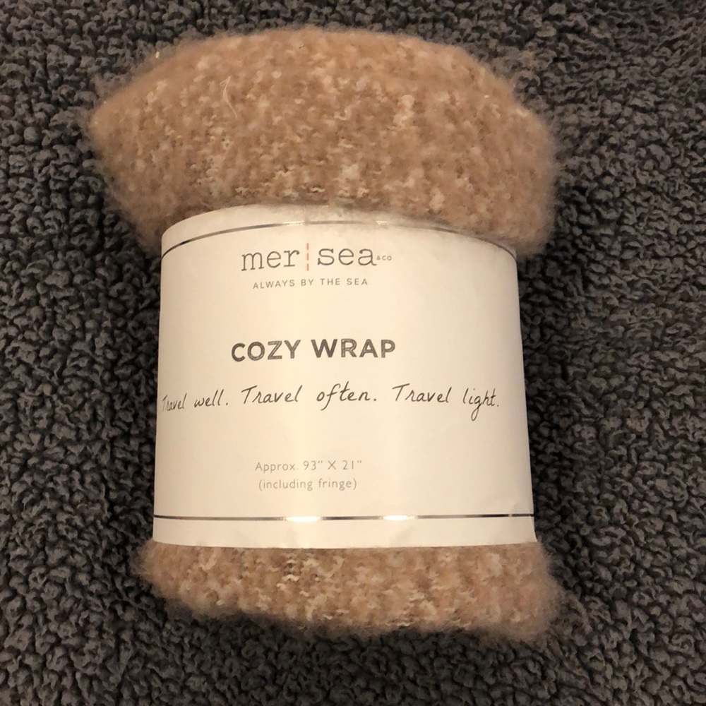Mer-Sea & Co. Cozy Wrap